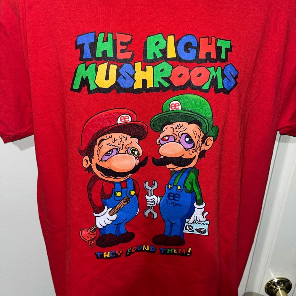 Mario Brothers Mushroom 🍄 Spoof Red Large T Shirt